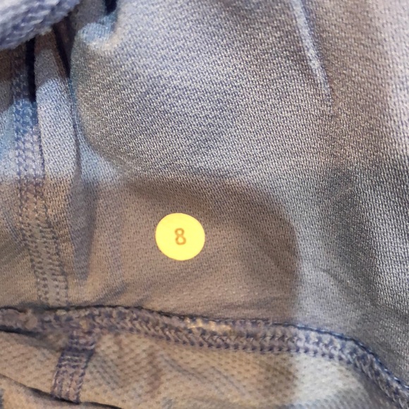 Lululemon elevate tank size 8 - Picture 4 of 7